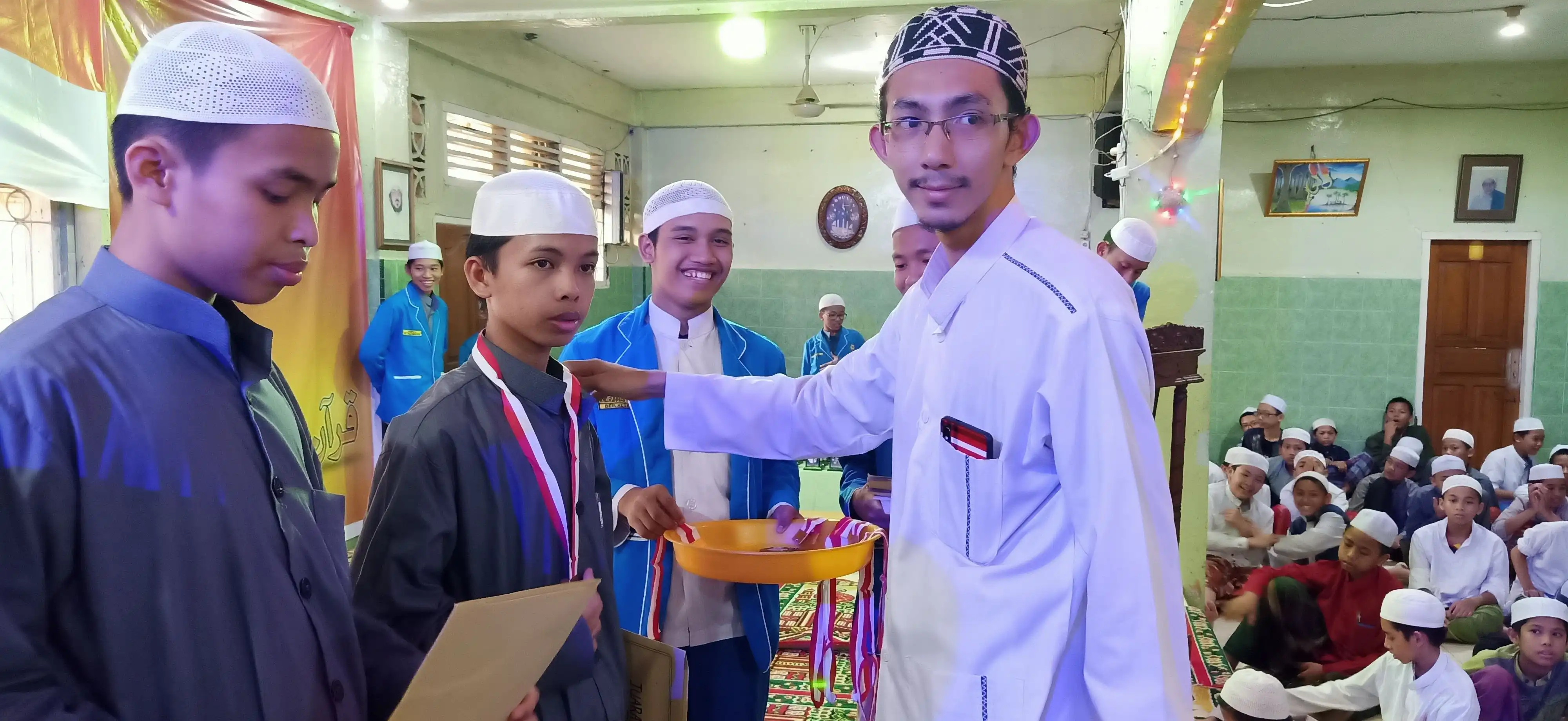 Pembagian Hadiah 54
